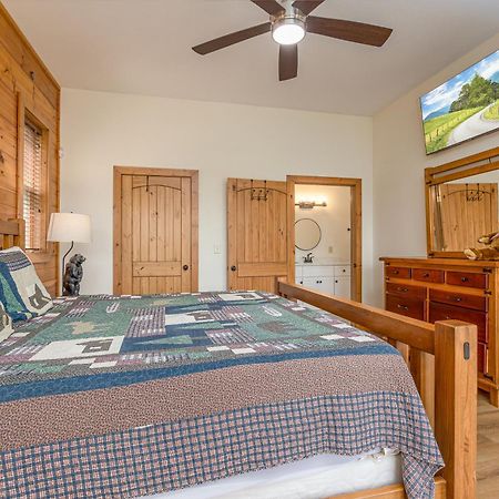Five Bears Mountain View Lodge 세비어빌 외부 사진