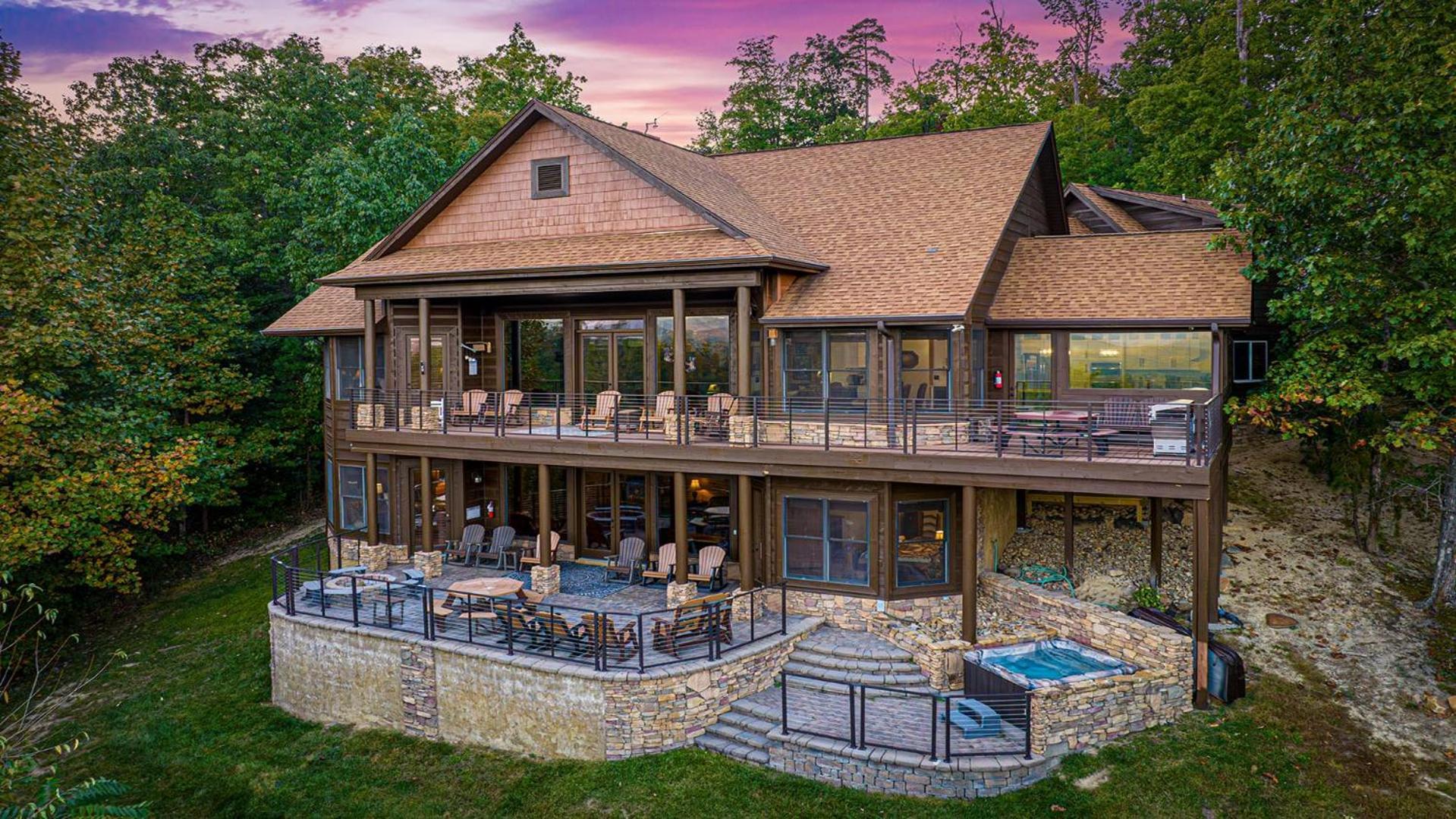 Five Bears Mountain View Lodge 세비어빌 외부 사진