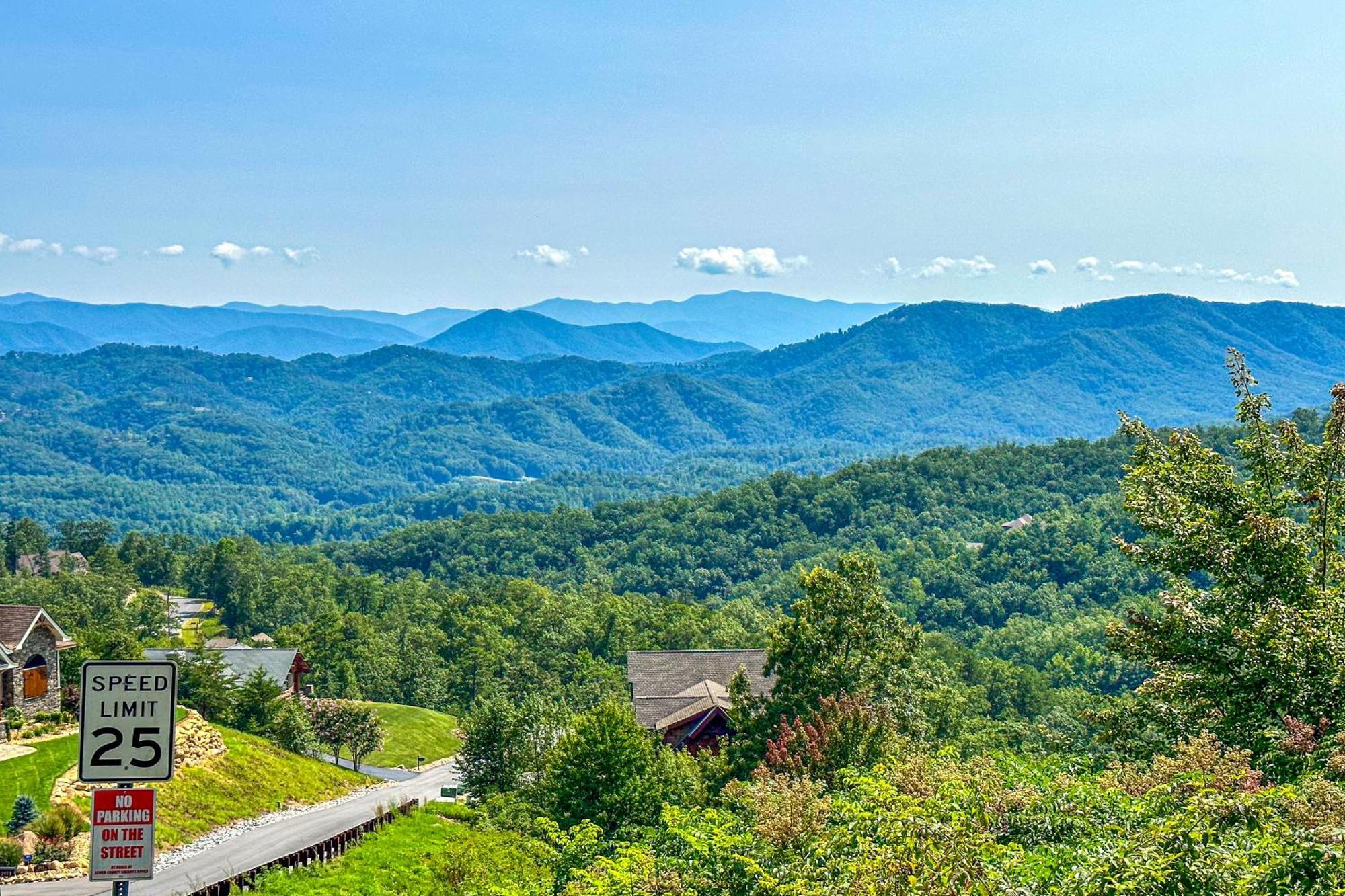 Five Bears Mountain View Lodge 세비어빌 외부 사진