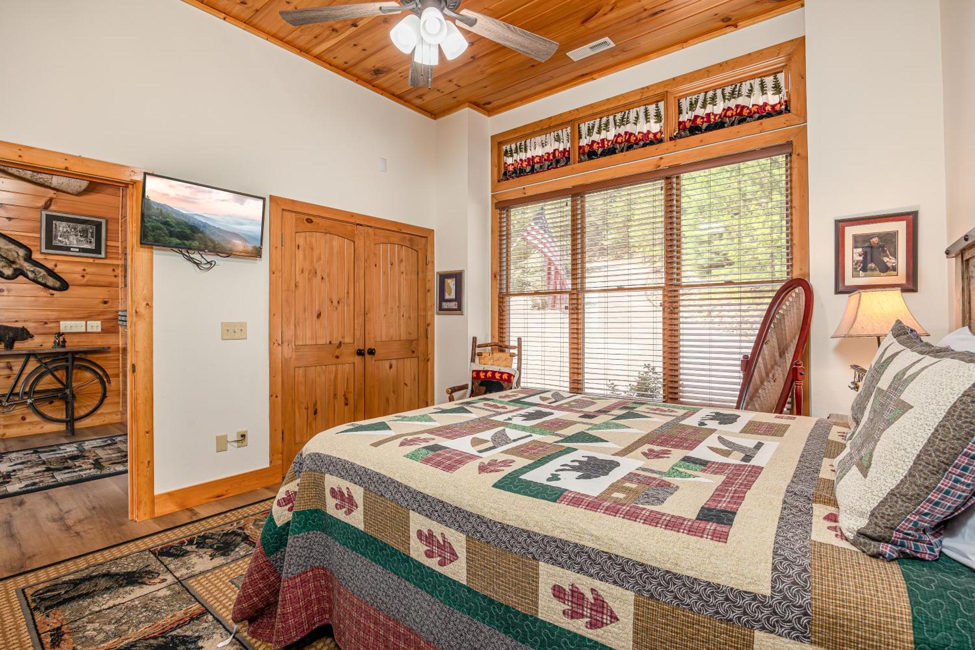 Five Bears Mountain View Lodge 세비어빌 외부 사진