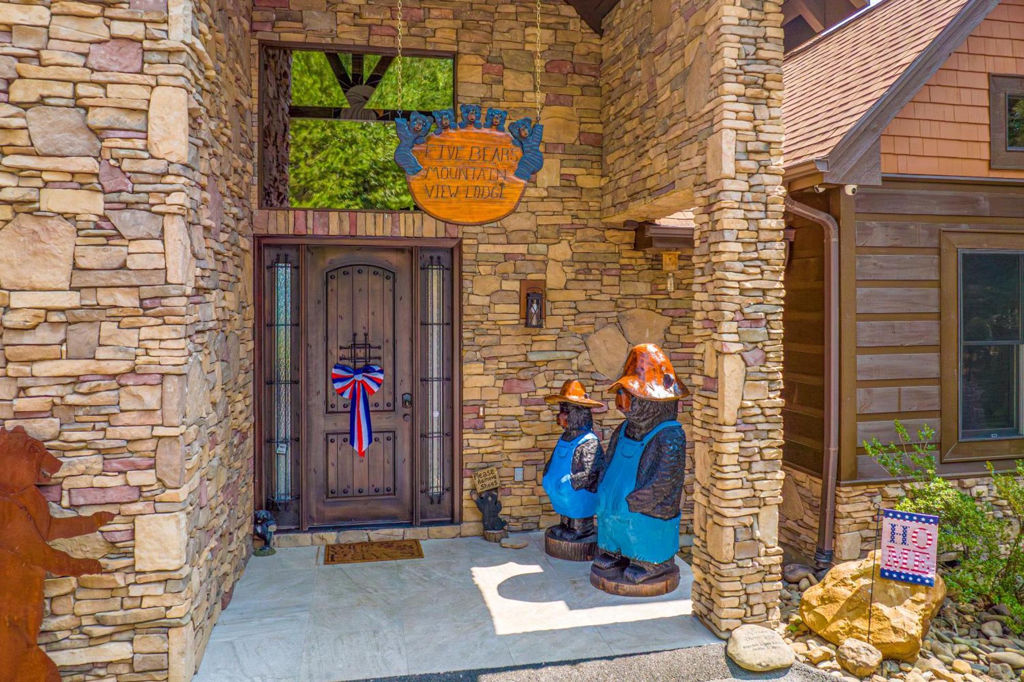 Five Bears Mountain View Lodge 세비어빌 외부 사진